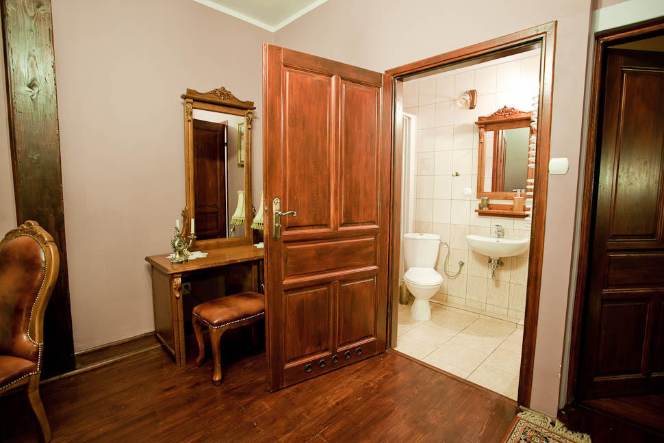 Dwor Na Wichrowym Wzgorzu Bed & Breakfast Przybysławice Cameră foto