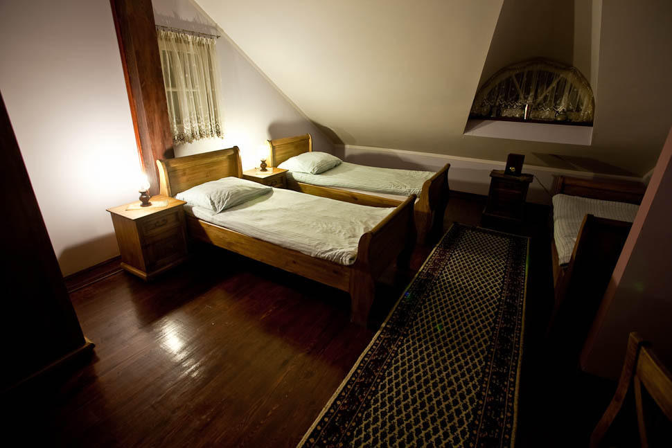 Dwor Na Wichrowym Wzgorzu Bed & Breakfast Przybysławice Exterior foto