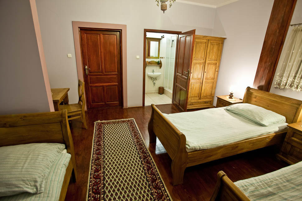 Dwor Na Wichrowym Wzgorzu Bed & Breakfast Przybysławice Exterior foto