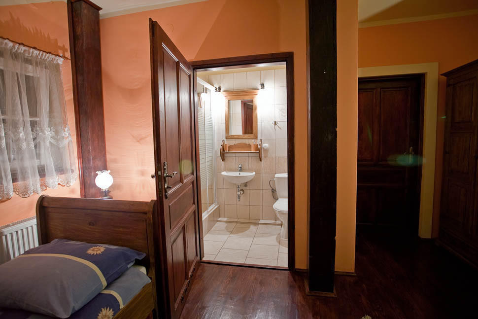 Dwor Na Wichrowym Wzgorzu Bed & Breakfast Przybysławice Exterior foto