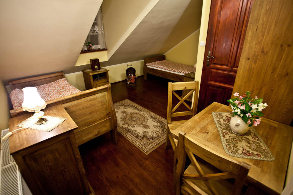Dwor Na Wichrowym Wzgorzu Bed & Breakfast Przybysławice Exterior foto