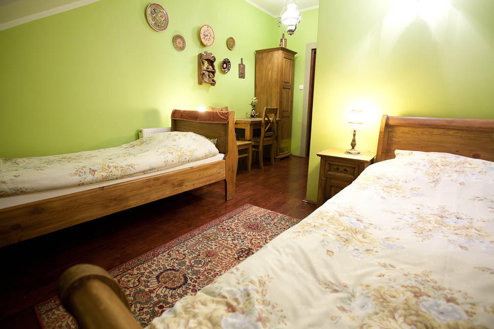 Dwor Na Wichrowym Wzgorzu Bed & Breakfast Przybysławice Exterior foto